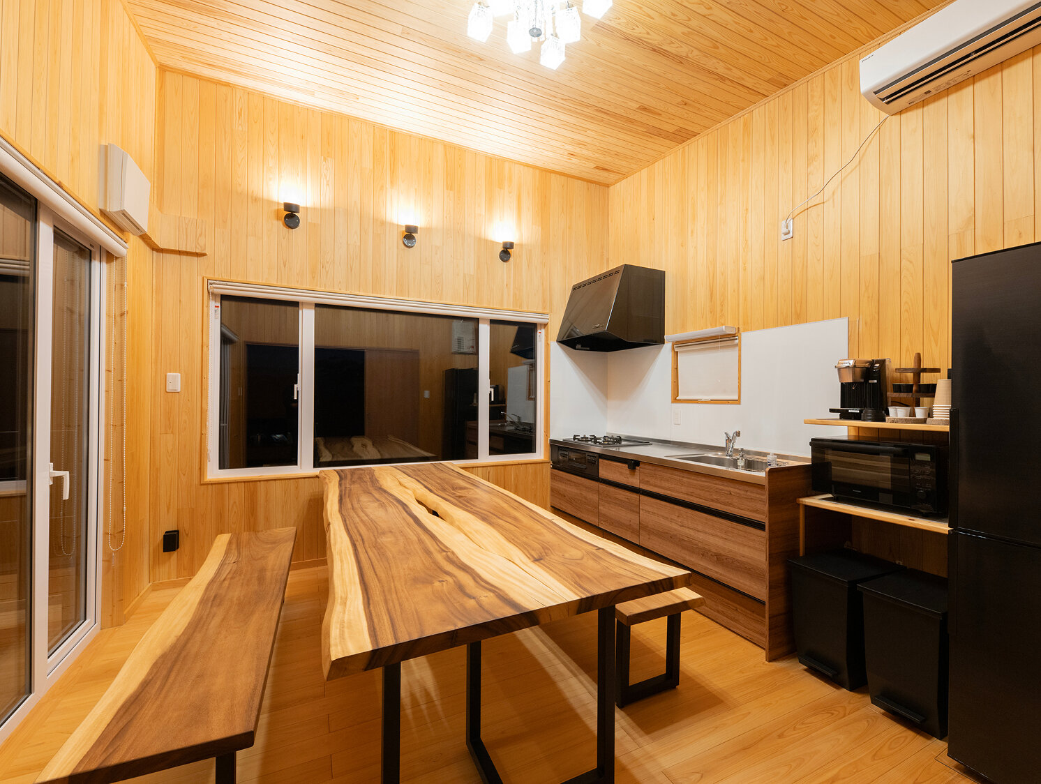 窓際のスペース